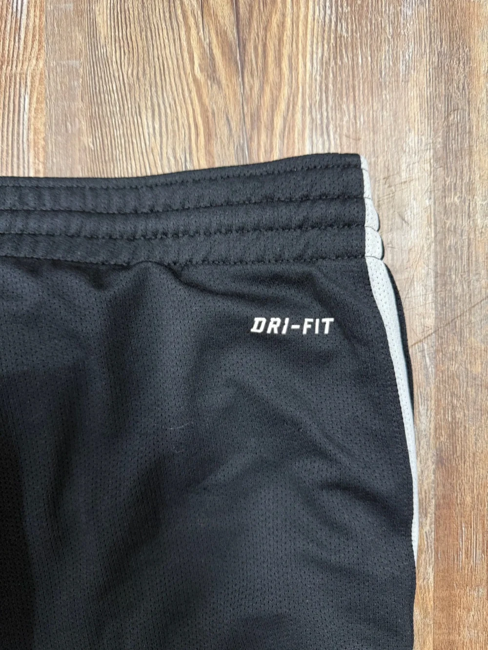 Vintage Y2K Nike Basketball Dri-Fit Black Sweatpants with White Side Stripes Siz